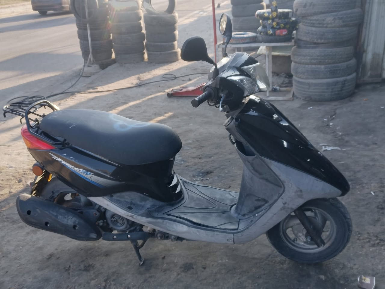 سلام عليكم بريز ببغاء نوزل للبيع صارلها تقريبآ شهر أو أقل من نازل رمبه دراجه مال بيت مو مال دياحه احجي عن نفسي طبعآ دراجه تخبل بس بيها ملاحظات بالكفرات من الرمبه طبعآ دراجه اروح بيها للشغل ورجع الله شاهد ومداريها من دهن احسن نوعيه وبانزين محسن أوراق موجوده تجي اجيب وياك فيتر تفحص لشكد مايعجبك وتأخذ، السعر 1300 وبيها مجال للتواصل *********** اتصل ودلل
