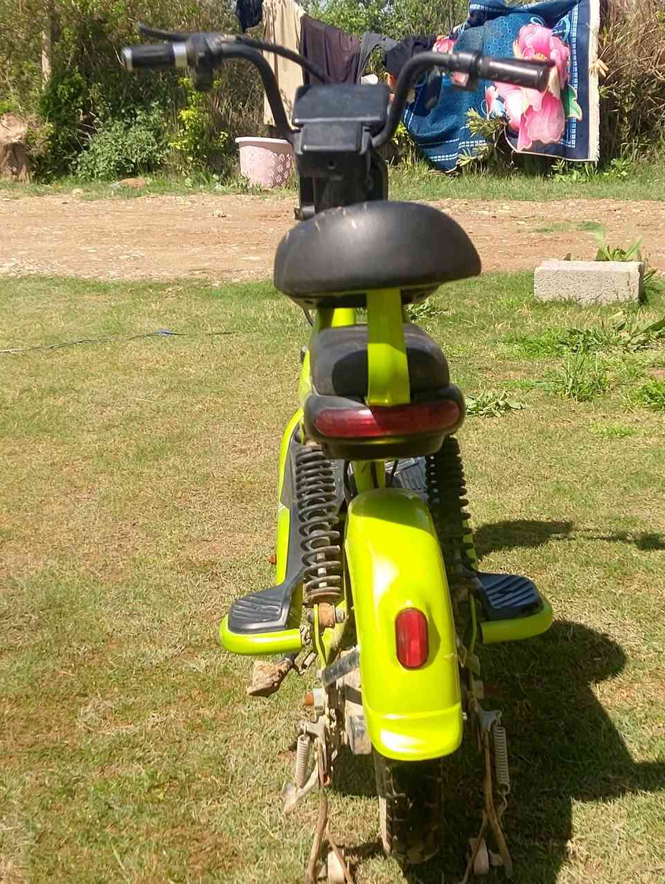 سلام عليكم ماطور شحن البيع ثلاث سرع السرعة 60 الحجم 14 بطارياته بل جيس شاير يمنه ويسرا الماطور كلشي شقال بس شاحنه يرادله الموشراي لا يجي
ولشراي يجي خاص.؟


**إذا كنت صاحب هذا الإعلان وتريد حذفه لأي سبب، رجاءا أرسل رسالة إلى الدعم الفني**