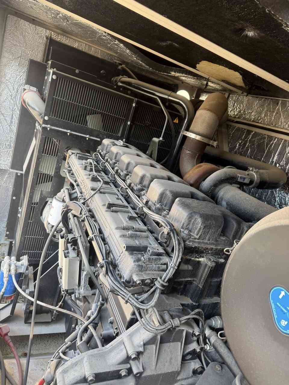 اسكانيه DC12 زيرو كاتم 
350KV
إربيل الصناعه الجنوبيه 
***********
