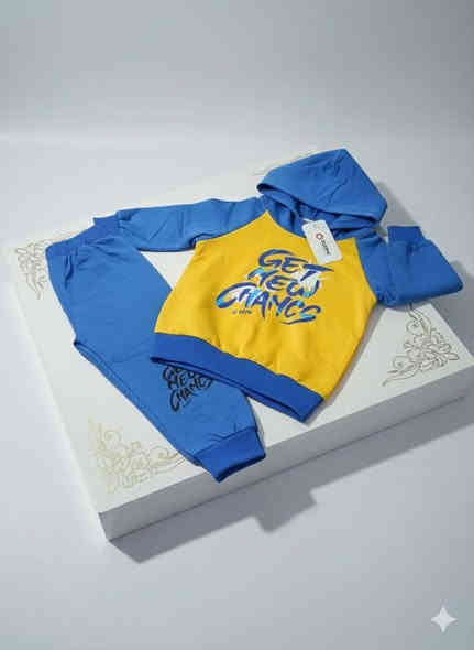 #للبيع  تراك ولادي وبناتي  بهاري وشتوي خامه تجنن 
بات بات الاصلي اخر قطع سعر الواحد 4000 واذا 3 قطع عليهن خصم ب10.000 توصيل بغداد موجود للاستفسار اكثر واتساب 
***********
