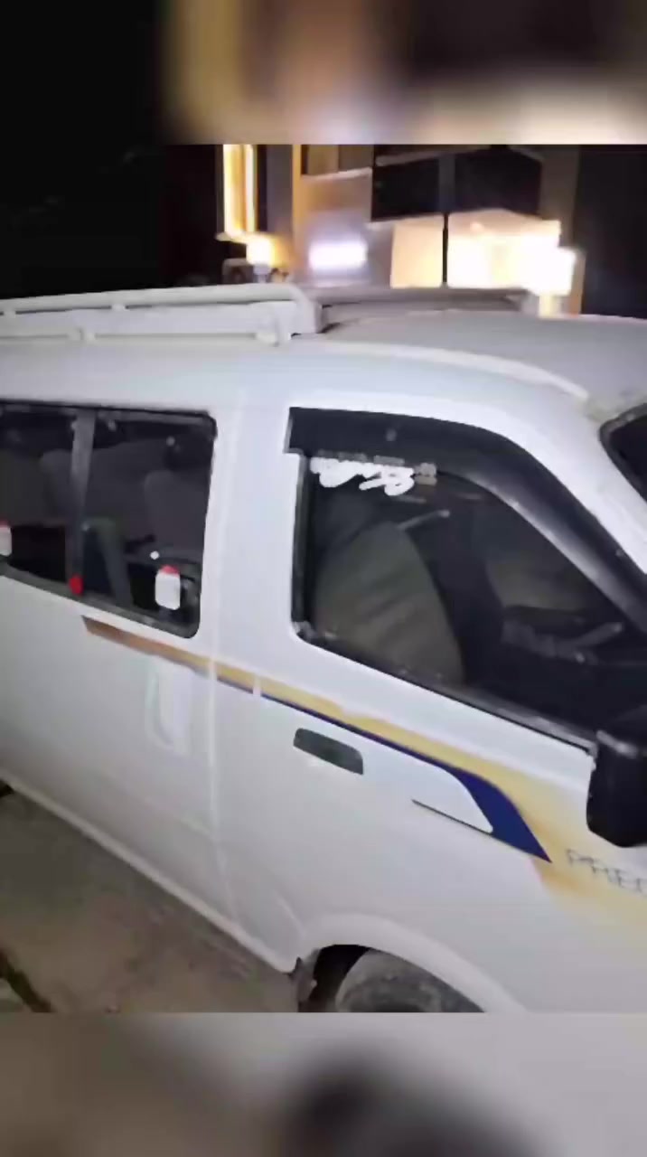 يوجد لدينا ماطورات باب اسلايت كهربائي جميع الكيات معا الشد الموقع جانب الأيمن الهرمات
***********

***********

،،🚌🇮🇶🇮🇶🇮🇶🫵🫵
