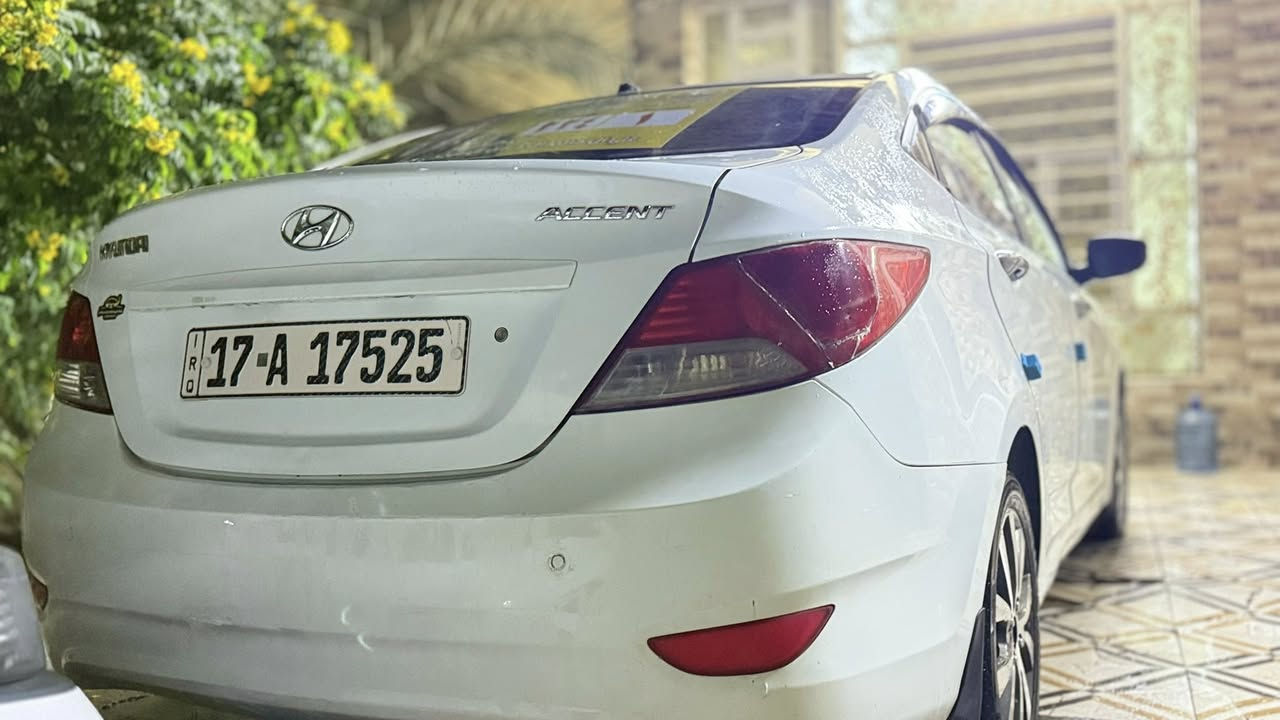 اكسنت 2013 سياره جاهزه بيه باب وجاملغ صبغ اثر شخط بدل ل ون دواخل   السعر 90 وبي مجال للاستفسار اتصل غير متواجد ع فيس ***********
