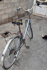 بايسكل حجم 26 للبيع السعر 65 وبي مجال  07871508758