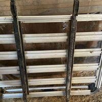 سوباية سياره للبيع ترهم سينا وترهم مهافي كلشي ترهم لي يريدها يتفضل خاص...