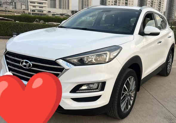 السلام عليكم توسان موديل 2020 مكفوله كفاله عامه سياره نضيفه بمعانه كلمه مال جنايه مستعجل محتاج والله رجان مو شراي لا يتعبني لا تكسر بحلال العالم اتصل وبخدمتك  ***********  عارضه 180 وبيه مجال شراي بغداد
