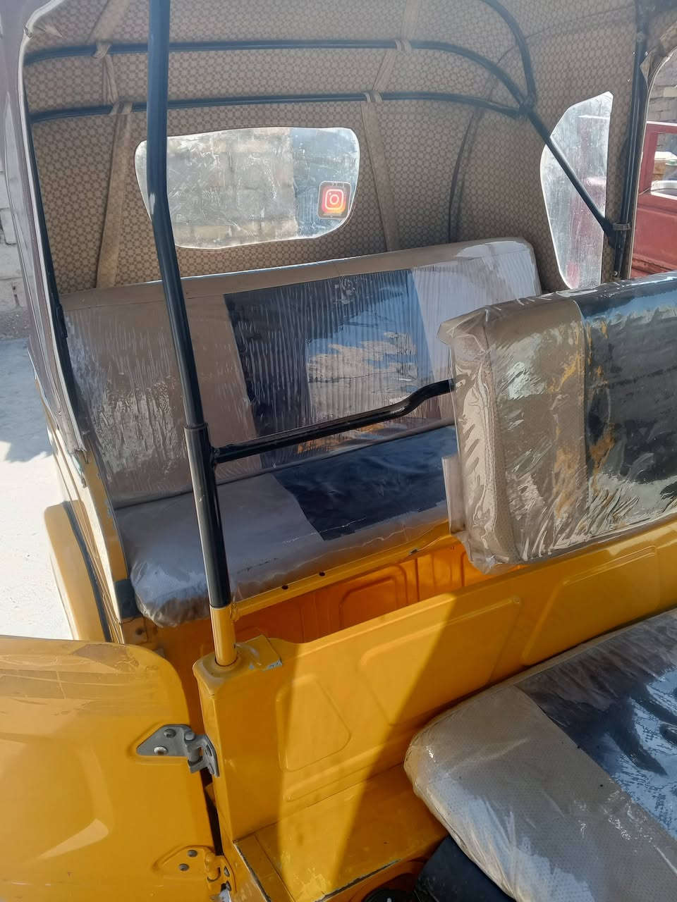 سلام عليكم تيك توك 21 اوراق وصولي السعر 6,600 وبيها مجال سكني بابل وهذا رقم التلفونب***********
