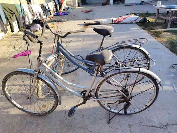 بايسكلات مستعمل للبيع ياباني حجم26 الواحد35 الف بي مجال ويا ويلات الواحد6.... ***********
