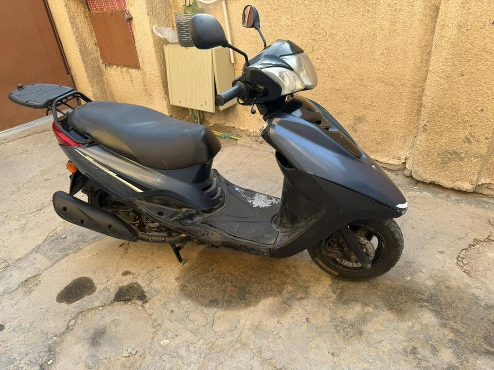 بريز بغبغاء دراجه جداً نضيفه مكينه ممفتوحه سعره 900 بيها مجال 
بغداد الزعفرانيه للتواصل ***********
