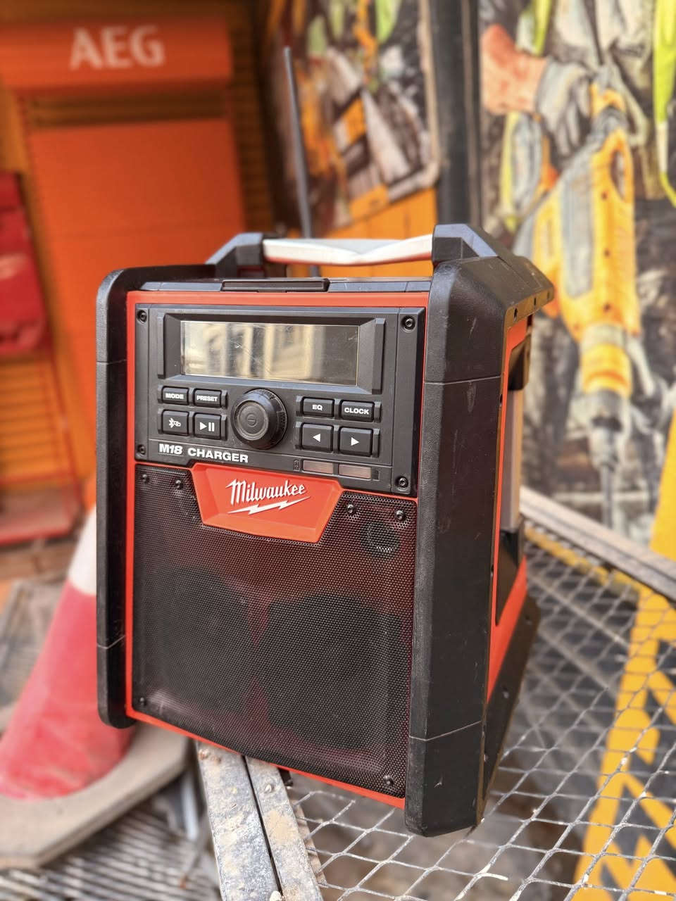 ب120$ فارغ
سماعة سبيكر ميلوكي 
هي سماعة وهي شاحنة 
تشتغل شحن وتشتغل كهرباء 110 
مستعمل نظافة 90 
بيها هاي طعجه بليده 
عنوان كرادة داخل قرب تقاطع الاورزدي 
للاستسفار خاص او واتساب


**إذا كنت صاحب هذا الإعلان وتريد حذفه لأي سبب، رجاءا أرسل رسالة إلى الدعم الفني**