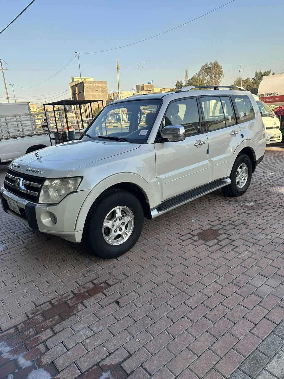 باجيرو 2008  السيارة مكفوله من الضربة ول صبغ مناقصهه اي شي ماشية 160 الف السعر 135 بي مجال قليل ***********
