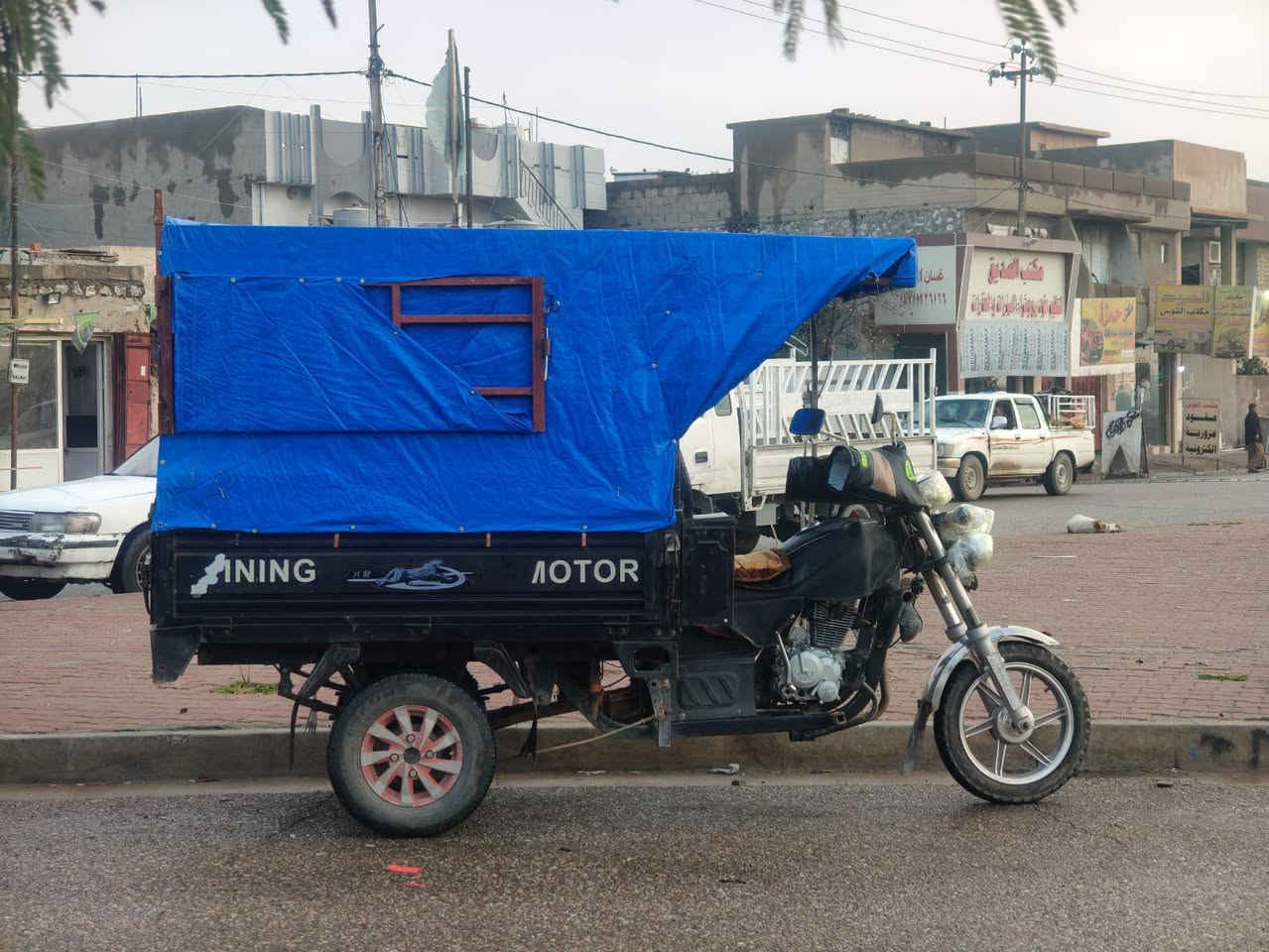 س ع شباب عندي هاي جنج ستوته لبيع السعر 65 نضيف وجادر كامل عليه الشراي هذه رقمي ***********
