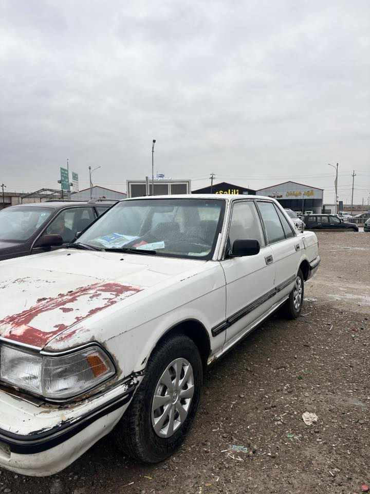 سيدان موديل 89
كير ومحرك بطة شرط 
مشروع وطني سنوية 2029 
بيها بطاقة بانزين 
تخم تايرات جدد 
لايتات امامية جدد
بطانات الباب و الفرشات جدد 
السعر 28 وبيها مجال 
الرقم ***********
