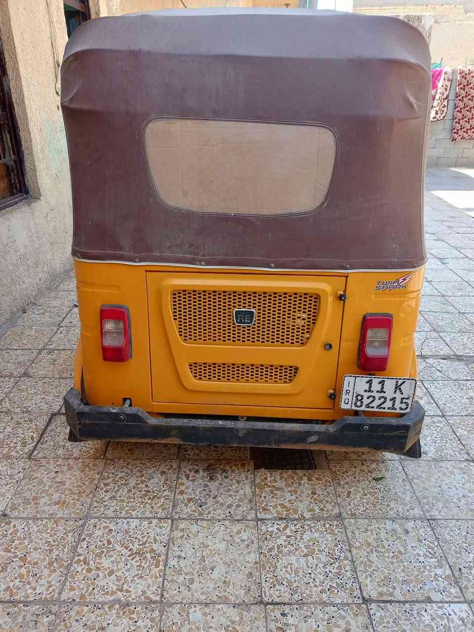 سلام عليكم شباب تكتك للبيع موديل 22 رقم وسنويه مكينته كفاله والكشر نضافه 100/80 سعر 8ونص وبيه مجال شي قليل عنواني بغداد المعامل رقم ***********
