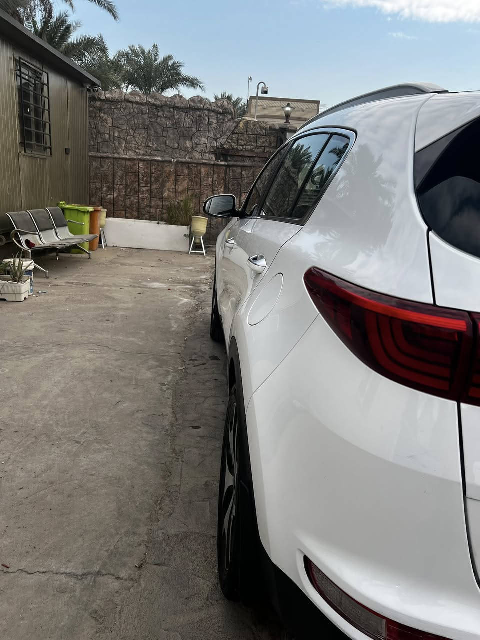 السلام عليكم
سبورتج للبيع موديل 2019 GTline 
اعلا فئة فول مواصفات للاخير 
مكفوله من الضربة وتبديل عده ملاحظه بسيطه وسونار يحكم بيناتنه 
السعر 215 وبيه مجال جدا بسيط 
***********
