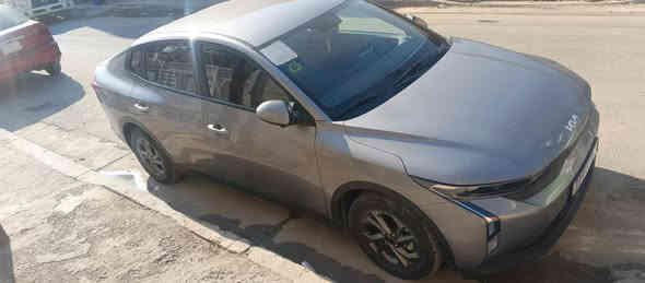 سلام عليكم
K3 
خليجي الشركه الدوليه العالميه مكفوله كفاله عامه عده صدعه كلش زغيره معدله بارد 
مكينه 1600 دوش
ماشيه 9 كيلو بعدهي بحاله الزيرو
تبريد قطعتين
فول تحكمات ستيرن
مري شفط
شاشه كبيره متصل
كأمره دواره
شاشه تدعم ابل كار بلي
عداد دجتال بل كامل 
لايت LED
بگ لايت LED
حساسات 360 درجه
ويل كاب
وباقي المواصفات المعروفه
السياره جديد بحاله الشركه 
المكان بغداد الاورفلي 
السعر 157 وبيها مجااال
للاستفسار ***********
