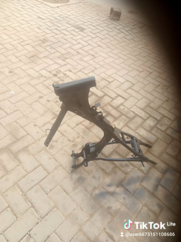 سلام عليكم شباب للبيع شواصي ،،، وياله امامي مكاني بيوت دوميز يم موقف كيات
 ***********@
