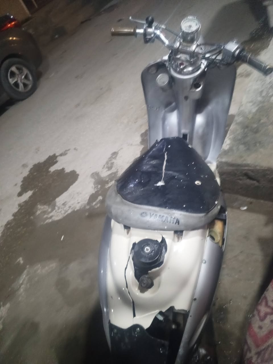 السلام عليكم دراجه كلاسيك كل شي ما بيها شغاله كفراتها شويه تعبانات دراجه شغاله جايح اروح بيها وارجع عسى بس باتري السعر 150 والشرايين اتصل على هذا الرقم 
***********
