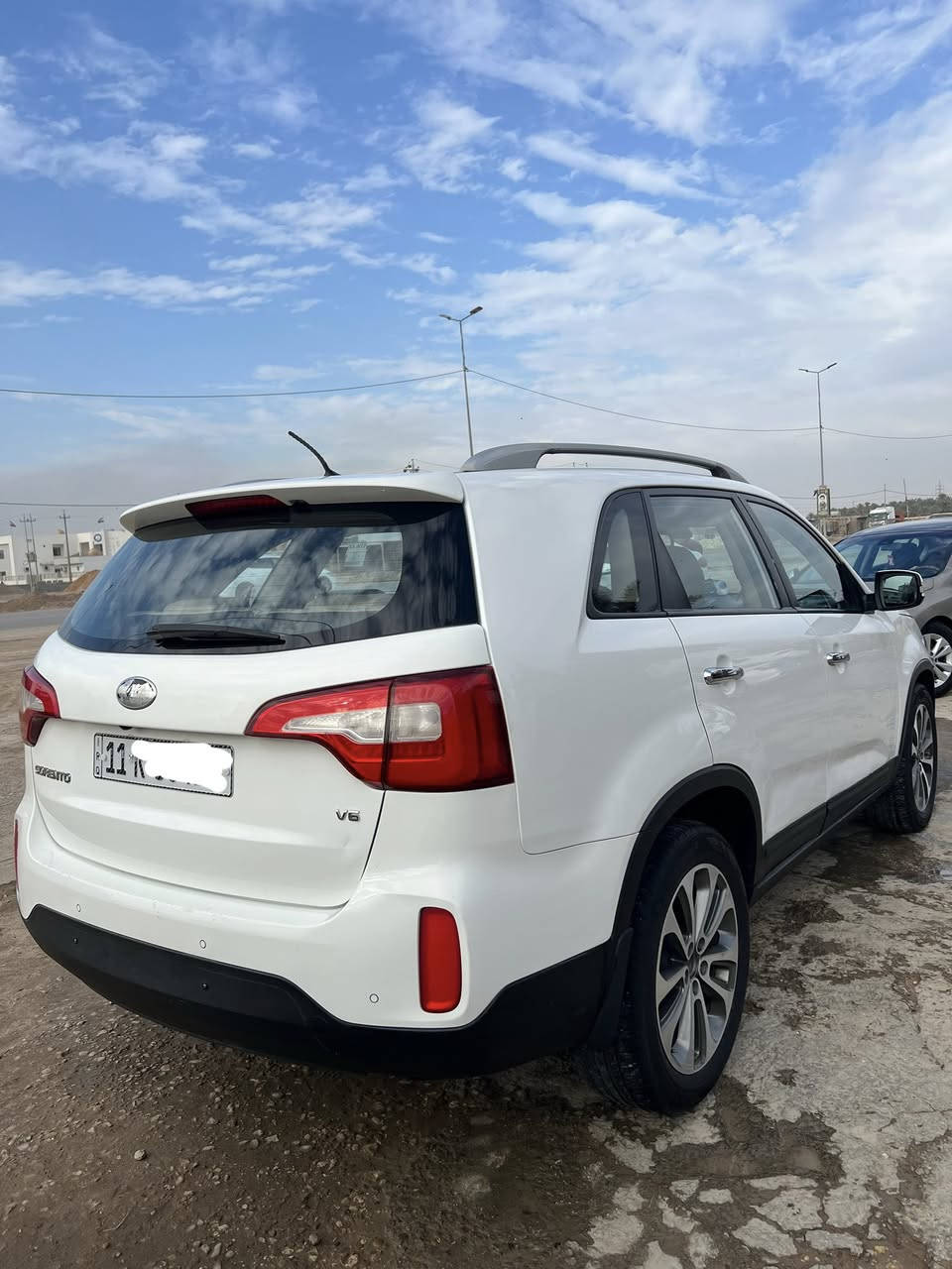 سورنتو للبيع موديل 2014 خليجي كفاله عامه
 فول مواصفات ٦ سلندر ٧ راكب ٣ قطع تبريد كشن كهرباء
 قماره بنرامه اشاره بل مري 
رقم بغداد دولي بسمي 
 عنوان بابل مسيب 
تفاصيل اتصل على الرقم
***********
