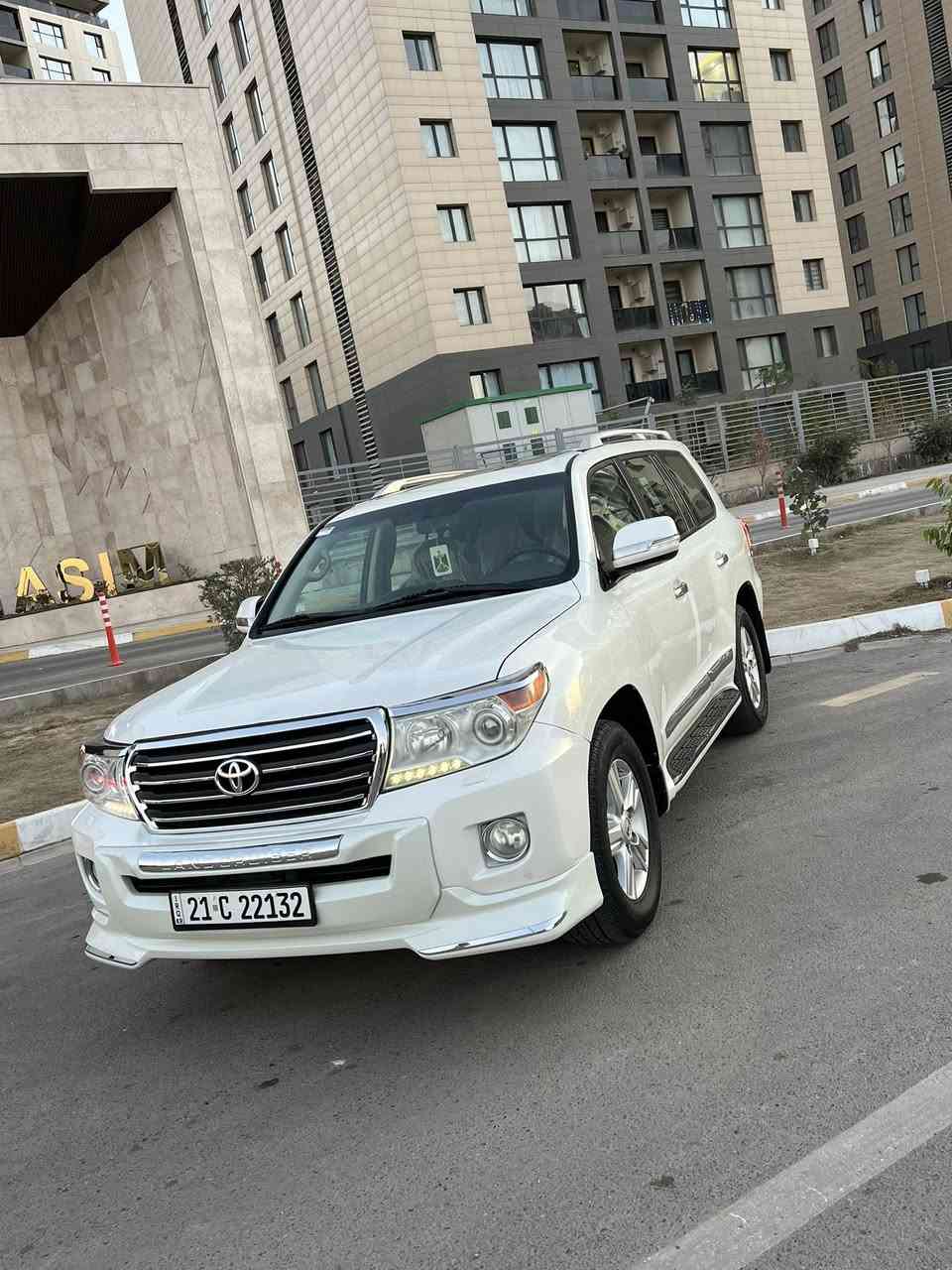 السلام عليكم 
لاندگروز موديل 2015 للبيع
فول واحد على واحد
مواصفاتها
بصمة 
سلايد
تحكمات 
شاشة
قطعتين تبريد
وباقي المواصفات المعروفة 
السيارة بيها طخة بسيطة بين البابتين 
وصبغ البابتين 
السعر 36،500 وبيها مجال بسيط 
مكان السيارة حي الجهاد 
للاستفسار ***********
