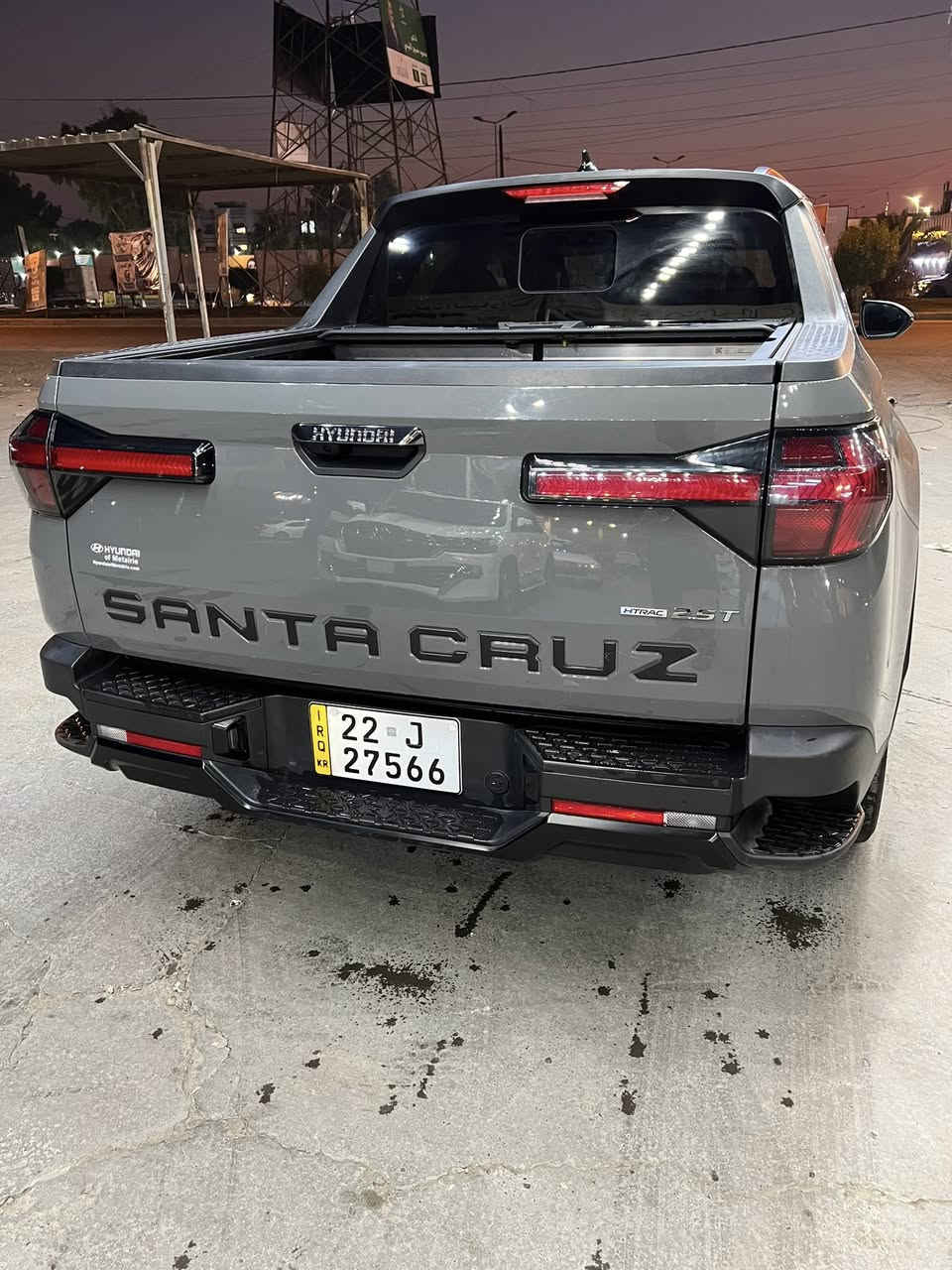 🚗 للبيع: هيونداي سانتا كروز 2023
📍 مكان السيارة: بغداد
📞 للتواصل: ***********

📊 المسافة المقطوعة: 40000 كيلومتر
🛠️ المحرك: 4 سلندر – 2500cc

⚙️ المواصفات:
• فتحة سقف
• بصمة عدد 2
• مقعد السائق كهربائي
• ويل كب
• رادارات 360
• تشغيل عن بُعد
• لايتات LED
• لايتات زينون
• إشارات على المرايا
• تحكم ستيرن جهتين
• شحن لاسلكي
• هاندبريك بصمة
• هيترات بالمقاعد

⚠️ أضرار السيارة:
• وارد أمريكي
• ضرر ضربة خفيفة بالبجم (موضح بالصور المرفقة)
• جميع الوسائد الهوائية (الايرباكات) سليمة ✅ 

📌 تفاصيل إضافية:
• رقم السيارة: أربيل الدولي الجديد
• باسم الشركة – وكالة أو تحويل مباشر 
• لون السيارة: رصاصي غامق (إسمنتي)
