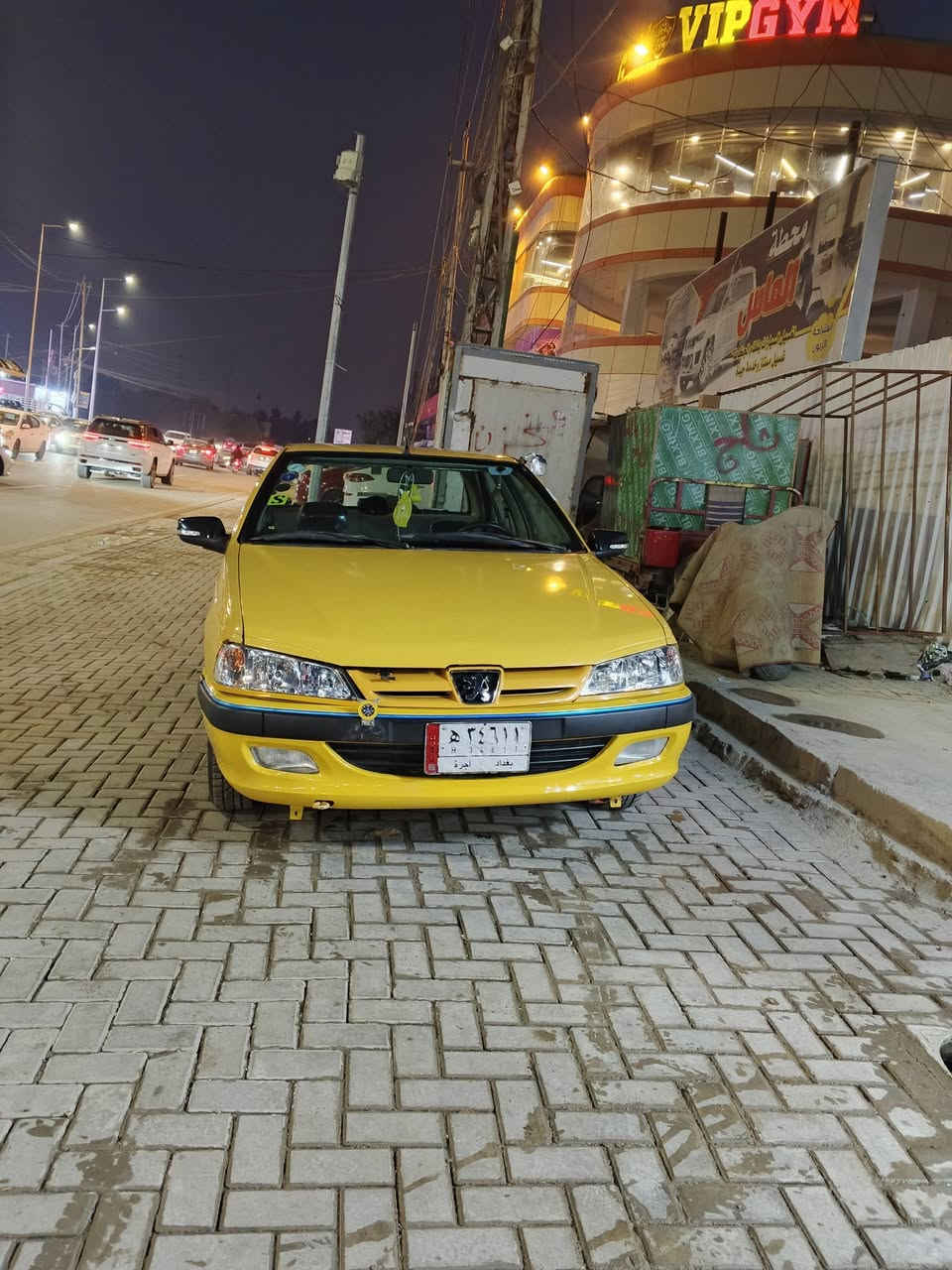 سلام عليكم بيجو بارس موديل 2015 سياره جديده مال بيت وليسه مال شارع مكاني بغداد  سعره مناسب ***********
