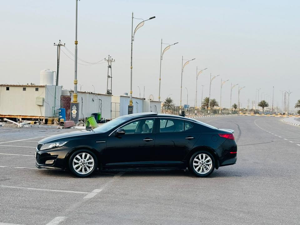 السلام عليكم 
اوبتما موديل 2015 وارد أمريكي فول مواصفات 1/1
 حادث بنيد سرقه فقط وباقي سياره كفاله من ضربه وصبغ
سونار مرفق ويه الصور 
رقم شمالي انكليزي تحويل أو وكاله مضمون 
عليها ادامه كامله بلكات +مجاول +فيت بم وفلتر بانزين  +غرفه الحتراق 
تخم تاير جديد قبل سبوع شادهن
مكينه 2400 
موصفات لمتدد 
بانوراما 
شاشه كبيره لمس + شاشه اعطال 
سماعات انفنتي 
فول تحكم استيرن 
 بصمه تشغيل
 بصمه ابواب 
كشنات جلد تدفئه تبريد + وضعيات خزن 
حساسات خلفية ماميه 
كامره خلفيه
 تحكم استيرن 
وضعيات قياده 
اشاير بل مري 
قطعتين تبريد 
 رادارات بل مري +رادار خلفي 
مثبت سرعة 
 صندوق بصمه 
بلوتوث  +Abs + أواكس 
دبل كزوز 
حساسات خلفيه أماميه 
حساس اطارات 
مثبت سرعه 
مانع انزلاق 
 بعد بيها هواي مواصفات 
السعر 117 وبيها مجال 
مكاني حله / مركز  ***********
