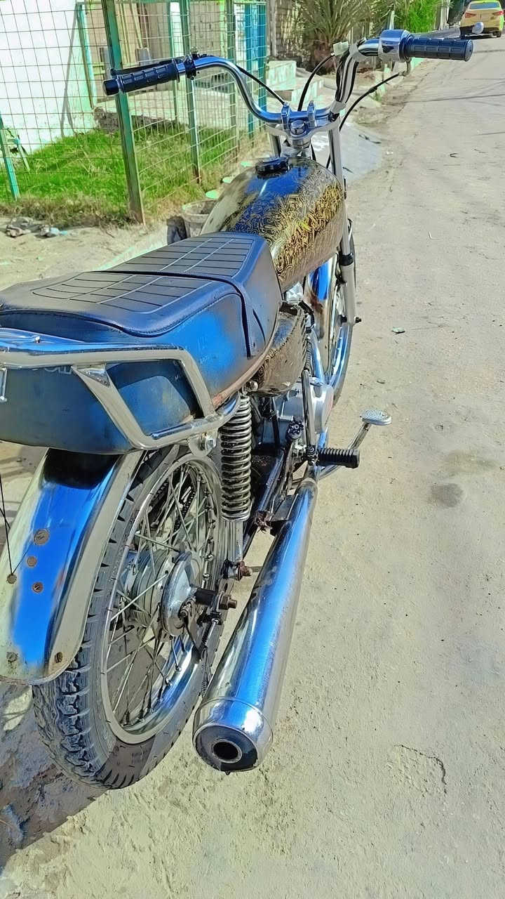 السلام عليكم 
 دراجه  للبيع 4كير رابيدو موديل 18 اوراق اصولي درجه ايراني البوري الرفيع النضافه مثل ماموضح بلصوره السعر 450 وبيها مجال  حك الجيه 
عنواني كربلاء حي العسكري  

***********
