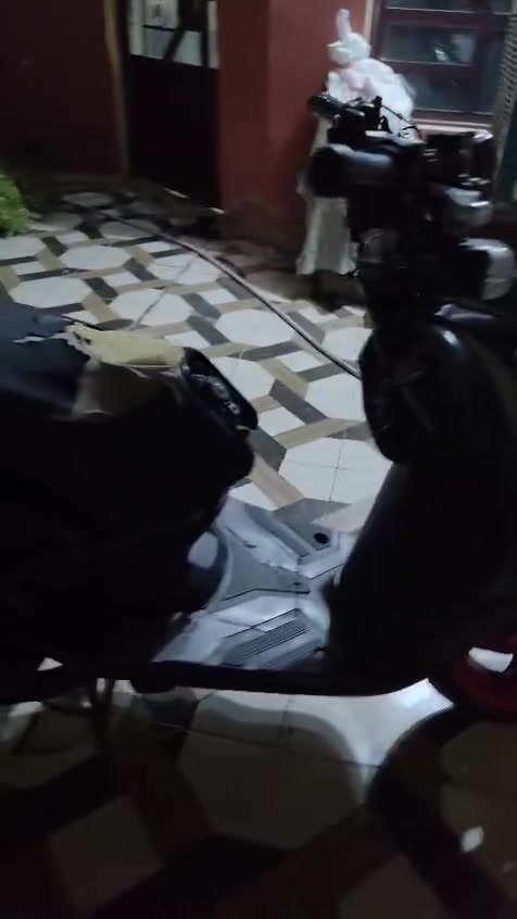 سكنس جبلي موديل 2012سعرها مليون وربع ***********
