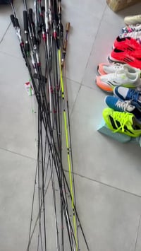 عصا صيد • مظلة • كراسي