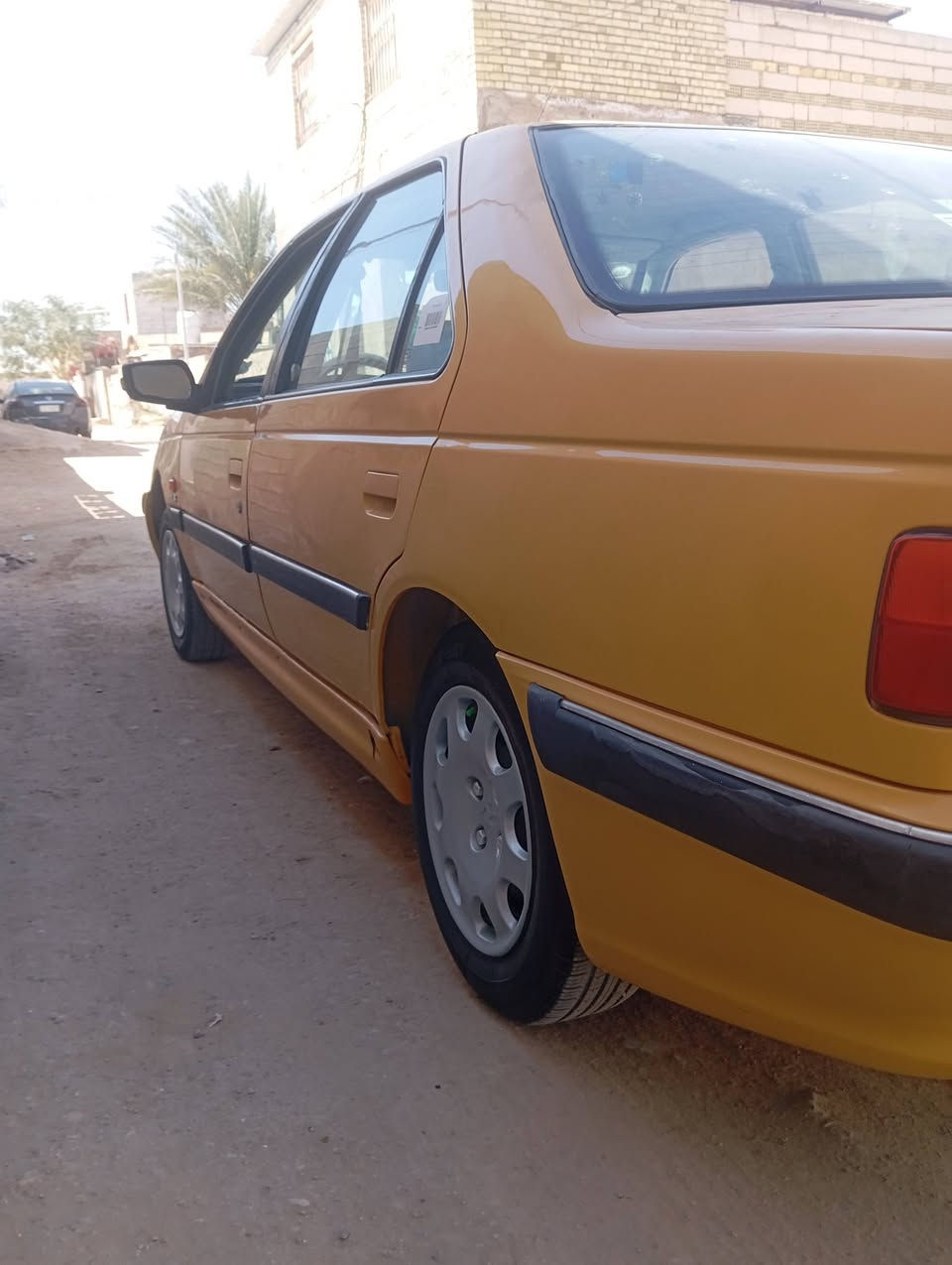 السلام عليكم بيجو بارص للبيع او مراوس باي نوع سياره صغيره ابو مراوس باي نوع كيا او بيع بيع مراوس يشتغل شنو كان عادي راح اخلي رقمه لعب يتواصل وياي وذاكر تفاصيلها انا كلها بالفيديو ***********////2015//47
