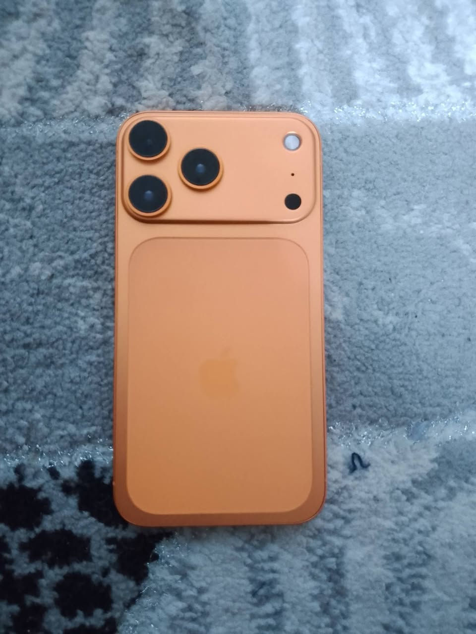 السلام عليكم اخوان ايفون X R محور كلشي شغال شاشه 3 خيارات فلاش كامره تخبل سيمكرت شغل سماعات كلهن شغاله شخط مابي بس الكامره واكفه بس الباقي كلشي شغال يخبل إستعمال حلو مبدل بطاريه اصليه 100% كامره امامي خلفي السعر 300 وبي مجال قليل حك جيهة مكاني بغداد البياع معالف رقمي *********** واتسب متواجد
