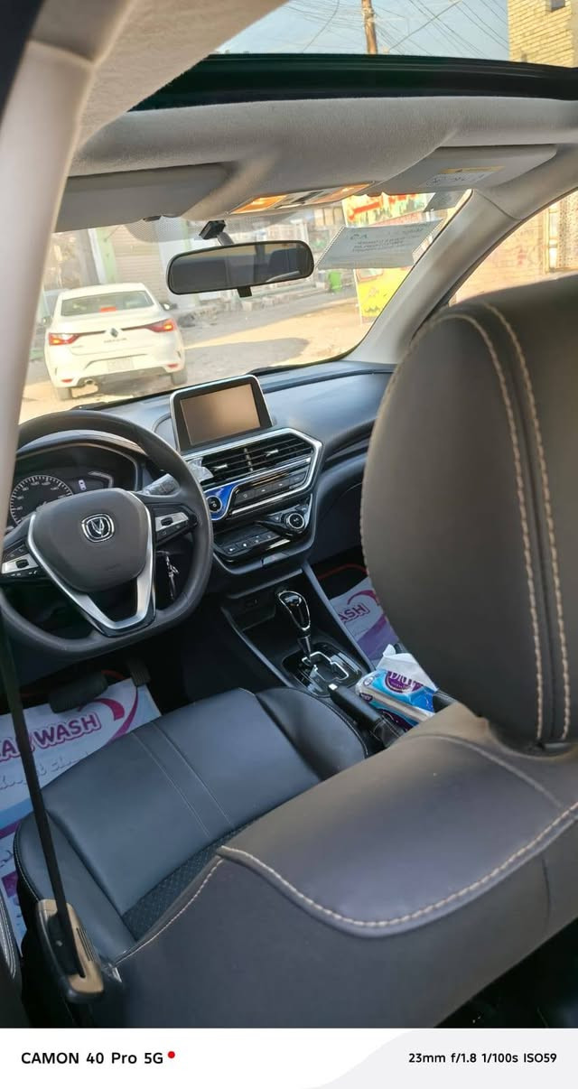 سلام عليكم شان جان للبيع موديل 2023سنويه باسمي سياره كفاله لا ضربه ولا صبغ ولا تبديل سياره كبل للشارع خير من الله متصرف عليها ربع ماشيه 49الف وقابله للزياده سعر 94 وبيها مجال عنواني بغداد الامين او السعدون *********** ***********
