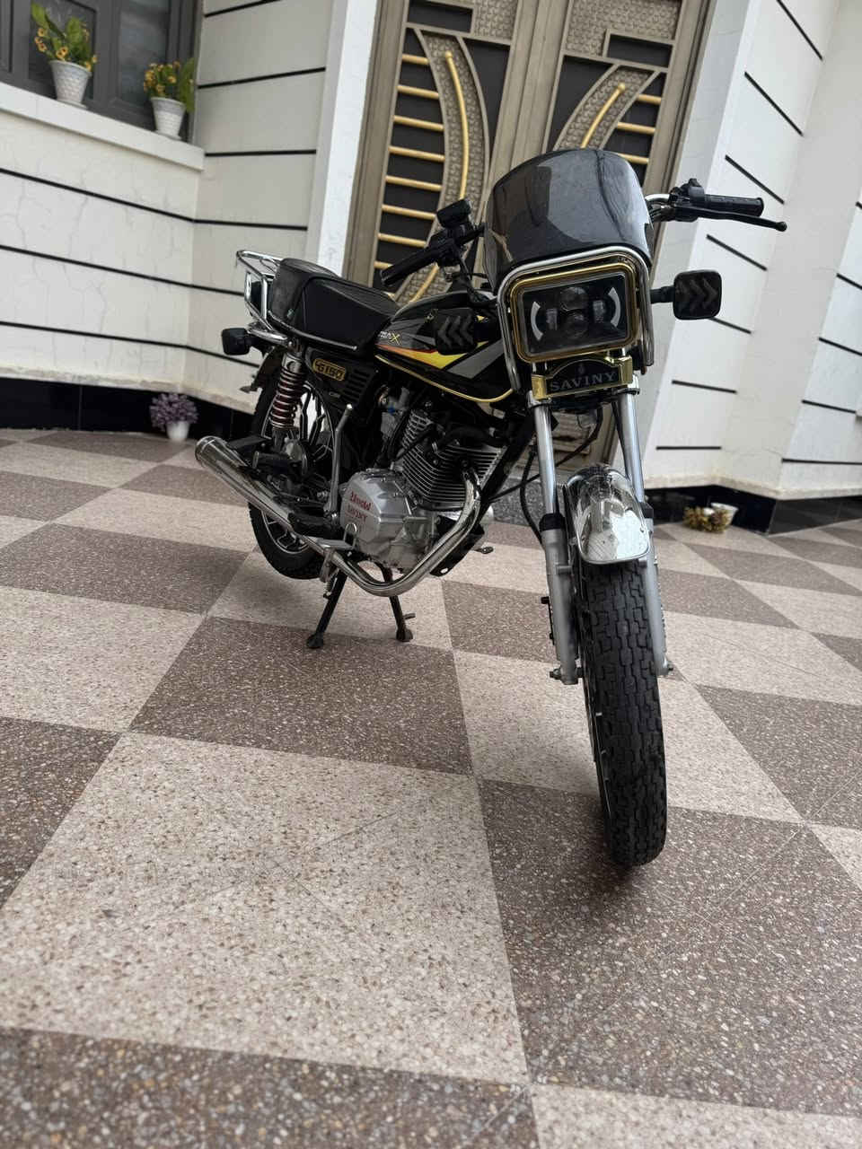 السلام عليكم سيفان 2024 محرك 150cc نضافه كدام عينك تجي تفحص وين متريد واني خادم محرك ماممدود عليه سبانه كله افوله محسن الموطور مداري اكثر من روحي سعره جوه سوك 675 وبي مجال مكاني رمادي تأميم شارع نخيل♥️***********
