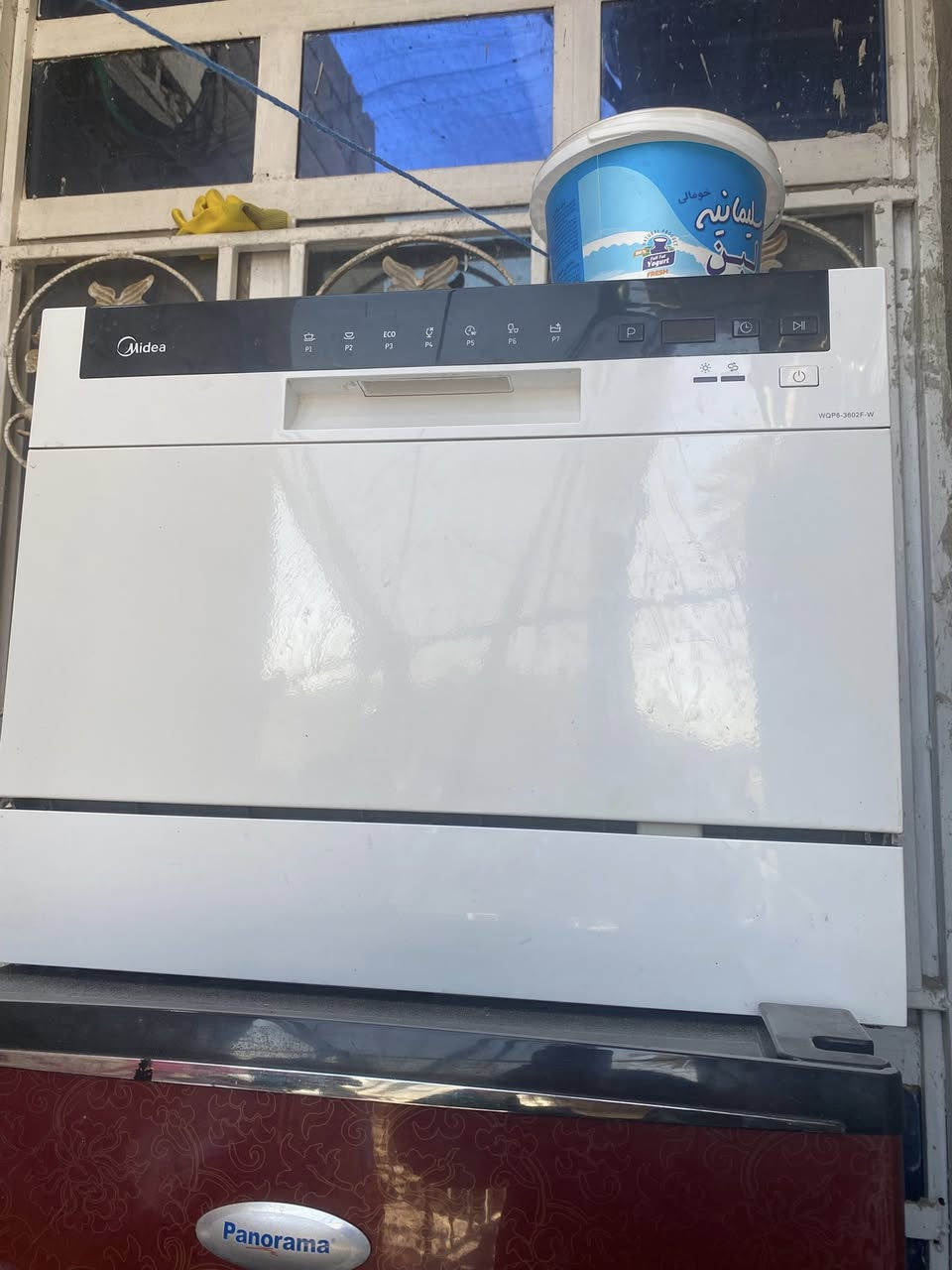 للبيع ثلاجه ١٠ قدم مبدل بيها ماطور وهذا تجميدها مثل ماموجود بالصوره وعندي غساله صحون
غسلهه ممتاز سعرهم 
 الثلاجه والغساله ١٥٠


**إذا كنت صاحب هذا الإعلان وتريد حذفه لأي سبب، رجاءا أرسل رسالة إلى الدعم الفني**