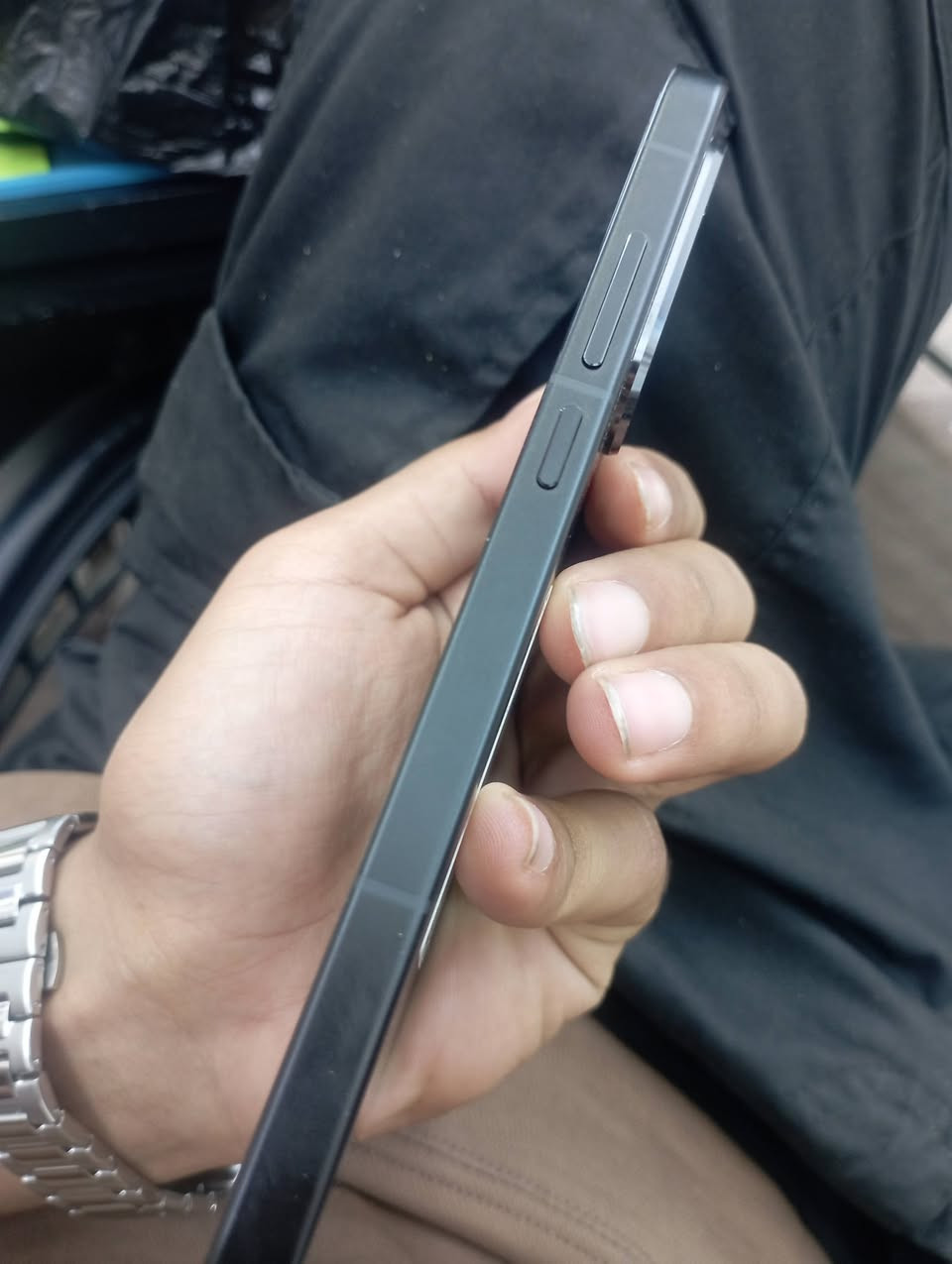 ⚡️ للبيع: وحش الأداء POCO F7 (كسر زيرو) ⚡️
​لأصحاب الألعاب والاستخدام الثقيل، وصل العملاق POCO F7 بنسخة التخزين العملاقة.. الجهاز غني عن التعريف بأداءه واستقراره.
​✅ المواصفات المرعبة:
​الذاكرة الداخلية: 512 جيجابايت (تشيل شكو لعبة وصور عندك).
​الرام (RAM): 16 جيجابايت (سلاسة خرافية بالتنقل بين التطبيقات).
​المعالج: Snapdragon 8s Gen 4 (تقنية 4 نانومتر) - أداء جبار بـ PUBG وباقي الألعاب القوية.
​الشاشة: AMOLED مقاس 6.83 بوصة، دقة 1.5K، بتردد 120Hz وسطوع يوصل لـ 3200 شمعة (وضوح عالي تحت الشمس).
​البطارية: ضخمة جداً 6500mAh، وتدعم الشحن السريع 90W (يشحن بلمحة بصر).
​النظام: يعمل بنظام Xiaomi HyperOS 2 الجديد (أحدث إصدار).
​الحماية: مقاوم للماء والغبار بمعيار IP68/IP69.
​✨ حالة الجهاز:
​الجهاز نظيف جداً (مثل ما موضح بالصور).
​كامل الملحقات الأصلية موجودة.
السعر: 400 قفل 
​📍 العنوان: النجف الأشرف - حي المهندسين


**إذا كنت صاحب هذا الإعلان وتريد حذفه لأي سبب، رجاءا أرسل رسالة إلى الدعم الفني**