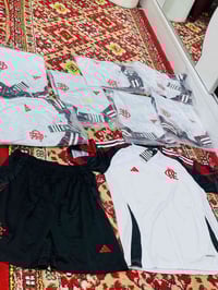 ٨ قطع • أصلي • مقاس ٣٥