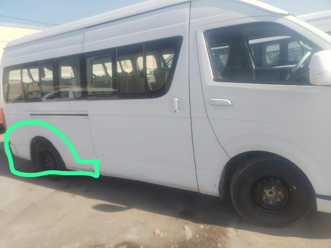 السلام عليكم جنبي ١٤ رقم بغداد بأسمي السيارة كير مكينه اكسل تبريد كله  تمام دوشمة نضيفة بيها صبغ مآشر عليه بالربع ورة باب سلايت وطخة بالباب ع وضعها*********** سعرها 118 وبيها مجال مكاني المدائن سلمان باك
