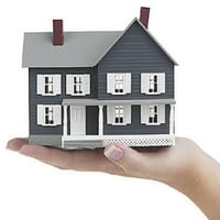 🏡🏡🏡🏡 دار للبيع في بغداد الشعب بطن الركن على شارع 15 اول  بيت على الركن...