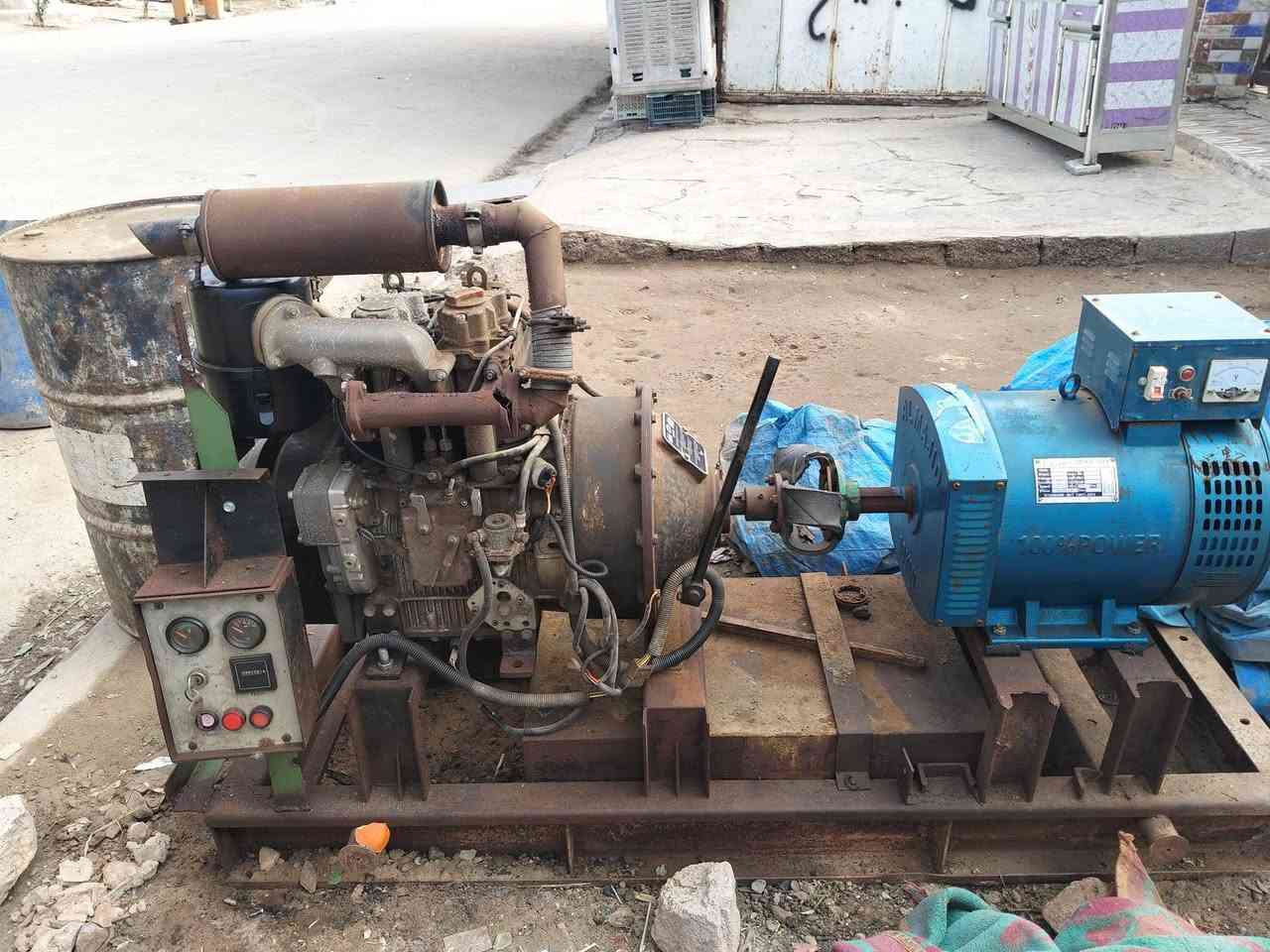 اللبيع مولد دويز المكان العماره المشرح السعر امليونين/ 2000/ اوبي مجال رقم الهاتف ***********
