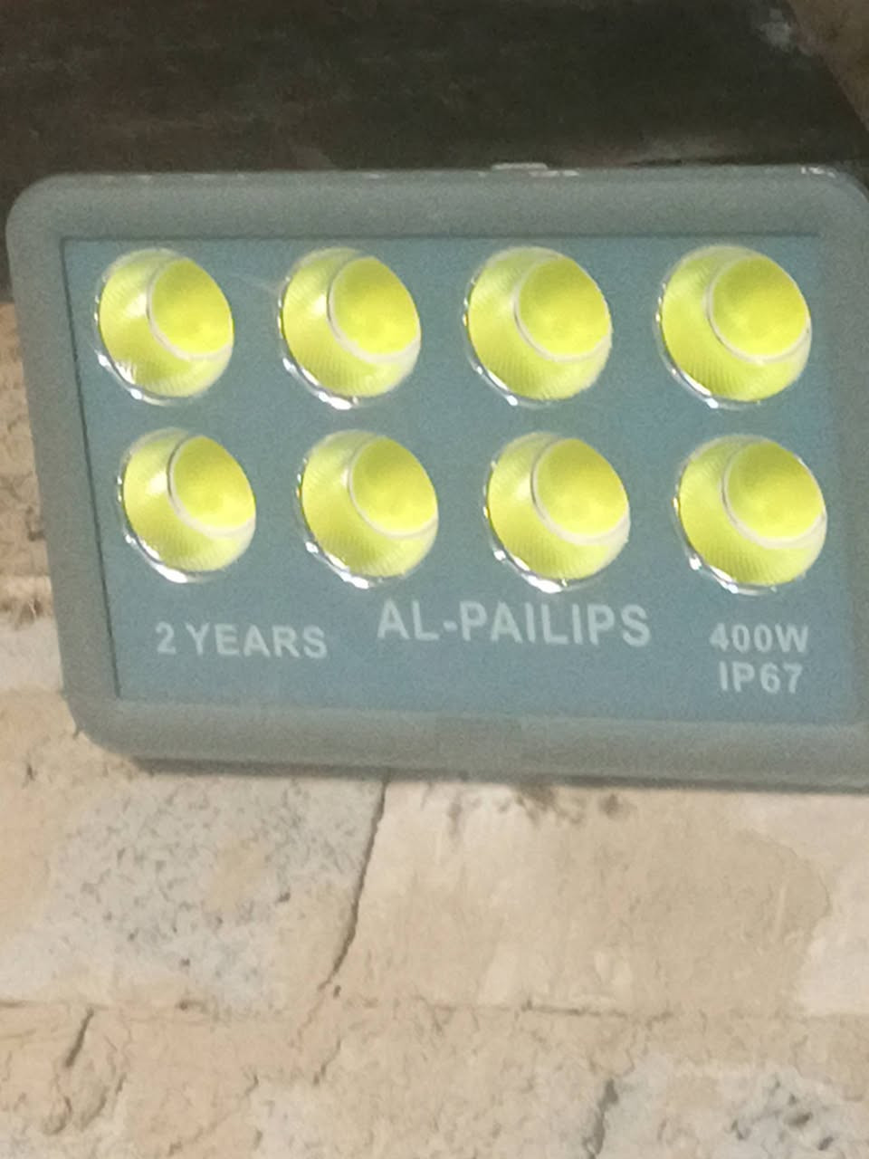 ابلاجكتور عدد 3السعر الواحد 40الف شرط الشغل 400واط
ثلاجه شرط الشغل السعر 75الف 
مجمده شرط الشغل السعر،125الف
غساله شرط الشغل برفال السعر 55الف 
هيتر السعر الزغير 10وثاني 20الف
سماعه مال تكتك السعر 25الف 
العنوان النهروان شارع الشمري ال ستالاف قرب رضا الحداد
وتساب ***********
