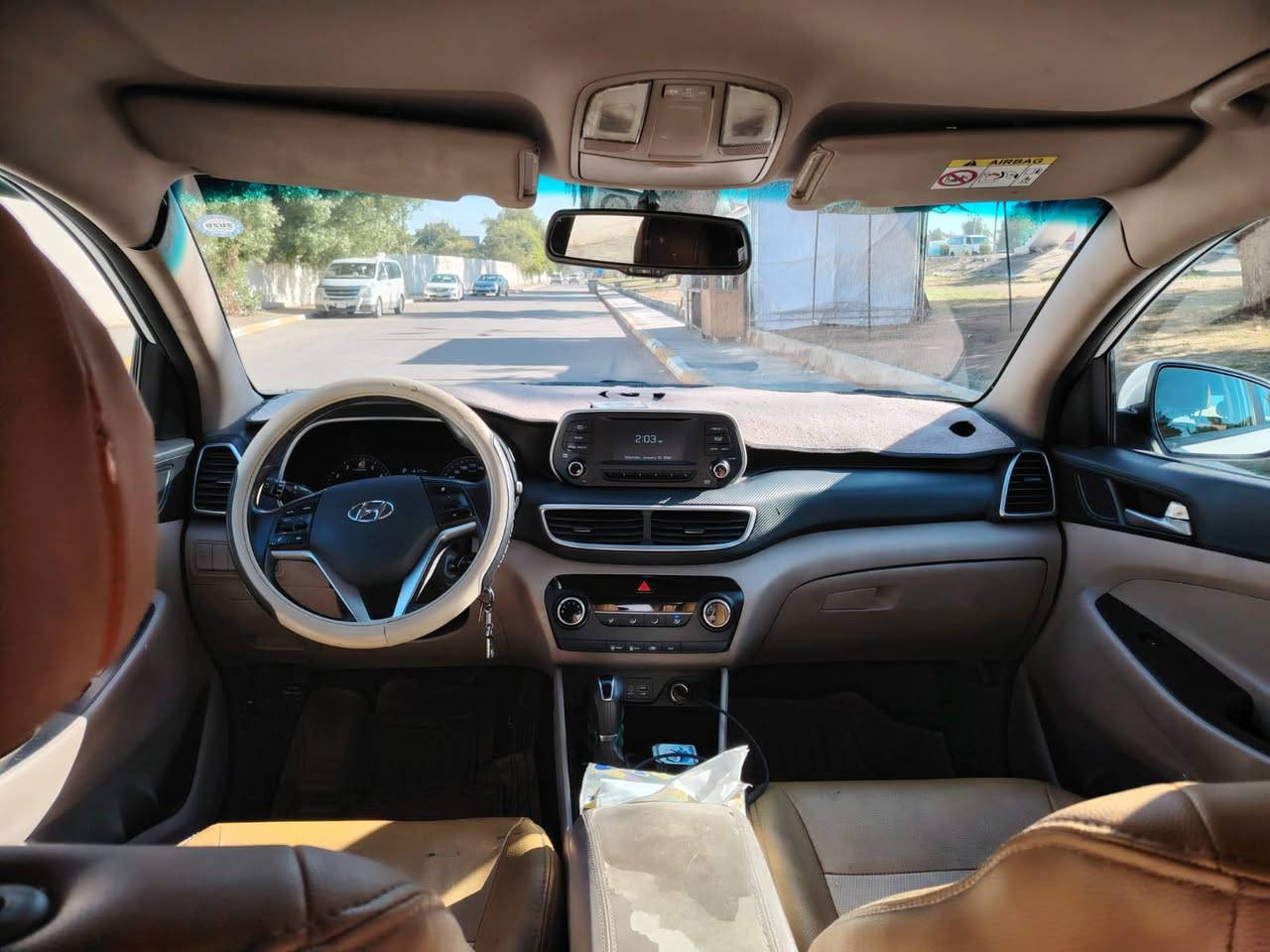 السلام عليكم
للبيع فقط 
هونداي توكسان 2019 خليجي 

خمس عدسات زينون بلادي
كير محرك تبريد صدر كفالة
محرك  2000 دوش
بدون دوانز 
ثلاث انظمة قيادة 
تخم تاير جديد 
كاميرا بالمراية الامامية
حساس خلفي 
سيرفس كامل للسيارة 
الكشنات مغلفة جلد بالكامل 
 ماشيه   123 الف كيلو
بدون صبغ بدون تبديل مكفولة 

رقم سليمانية بأسمي
سنوية وهزة جديدة  
يعني ميحتاج تروح السيارة 

العنوان:
بغداد حي القادسية 
السعر  $198 وبيها مجال
للاتصال ***********
