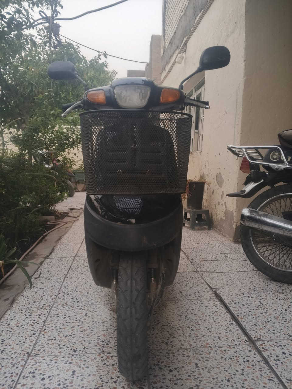 السلام وعليكم دراجه بطه للبيع شغاله سلف هندر كهربائيات شغاله .       السعر خاص .     ***********
