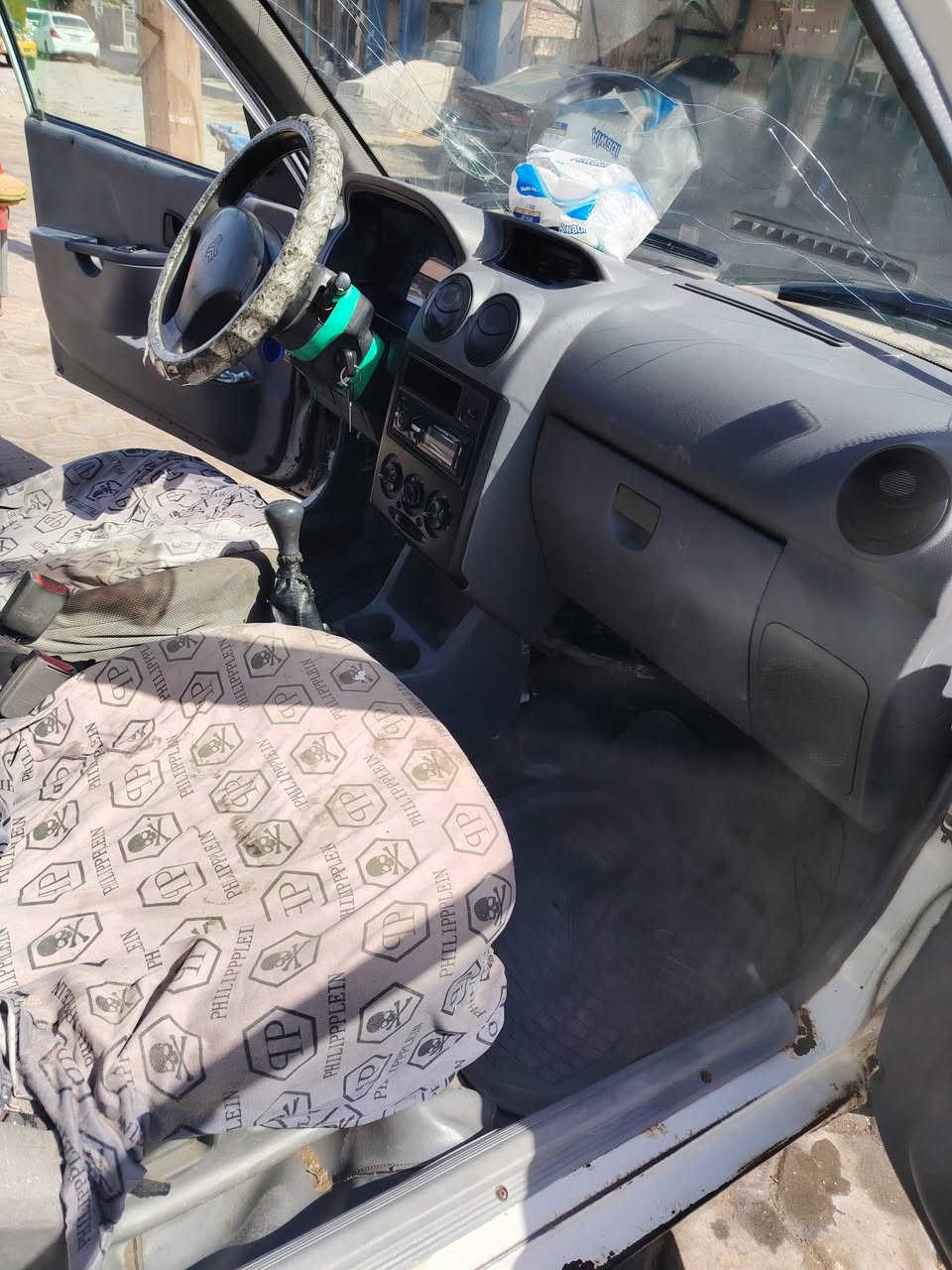 السلام عليكم سايبا للبيع 2015 بأسمي بيه جاملغ مبدل ومكانات بيه بارد  مكينته بيه خيط بخار تبريد ميشتغل كمبريسر عاطل هاي التفاصيل كامله ابيع كوم حديد اتكفل غرامات ومداور مكاني نجف حي الانصار للاتصال ***********
