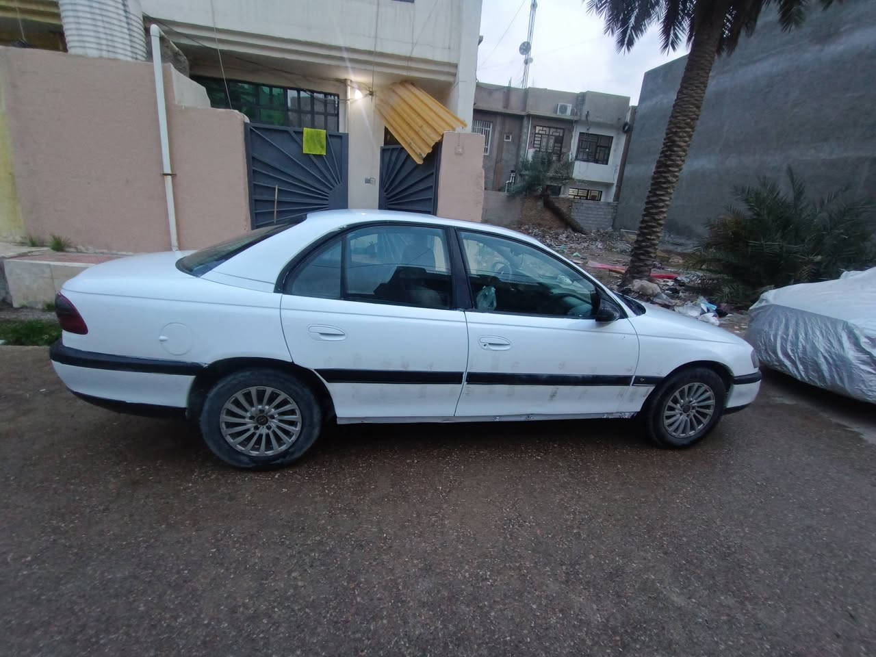 السلام عليكم اريد امراوس ابل استيشن كون نضيفه رقم جديد وهزه جديده  الرقم *********** موديل 95
