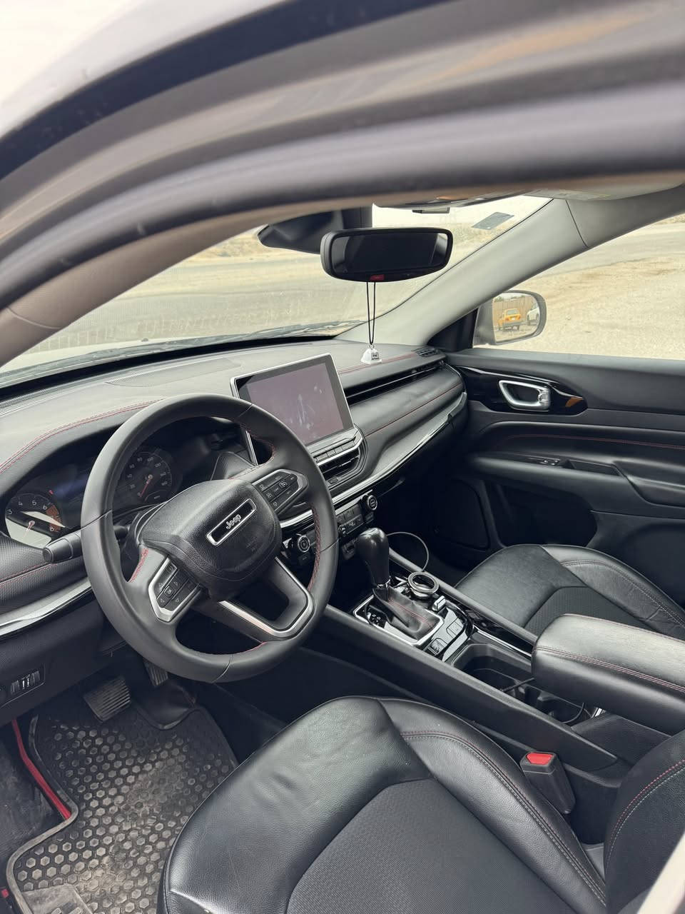 كومباس 2022 trailhawk
المحرك : 2400
المواصفات: كشنات جلد - شاشة كبيرة - رادار امامي- نقطة عمياء - حساسات
ماشيه 57,000KM
الحادث موضح بالصور 
رقم الشاصي:
3C4NJDDB2NT102402
السعر   183 $
للتواصل 
***********
