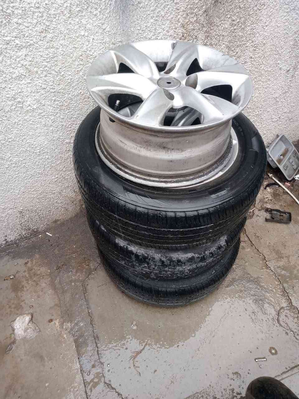 ويل كب حجم 15 اربع براغي متباعد الفتحه الجزيره يعني برهم على 2009 و2007
نظيف السعر 120الف مكاني الكرخ ***********
