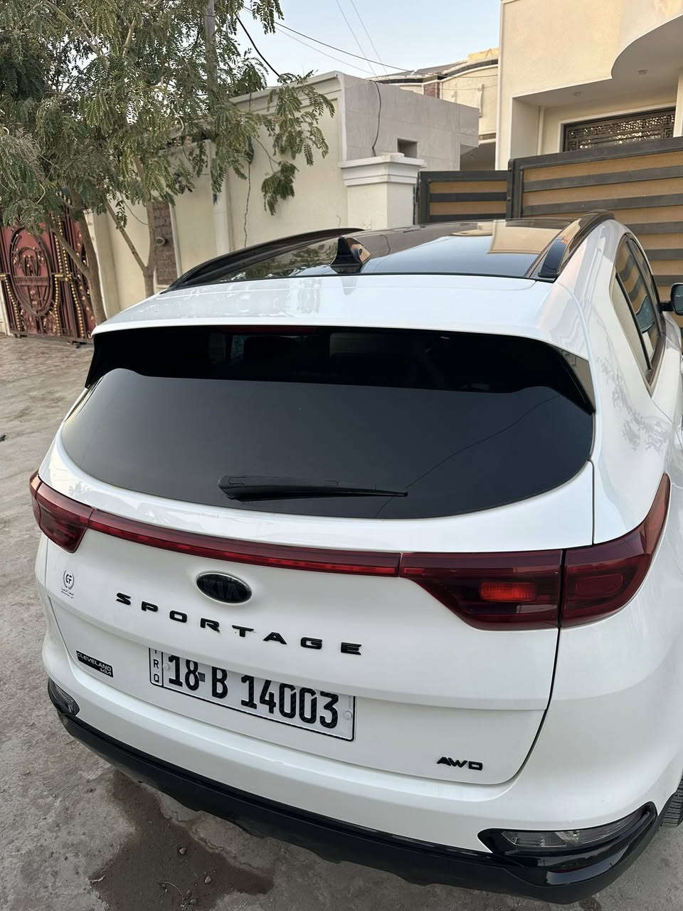السلام عليكم
سبورتج للبيع فقط بأسمي مستوردها شخصياً بنوراما مواصفات كاملة معروفة
موديل 2022
حادث امريكا باب خلفي 
حادث العراق جاملغ امامي 
ماشية 42 ميل  
السعر 195 بيها مجال 
للاستفسار 
***********
***********

