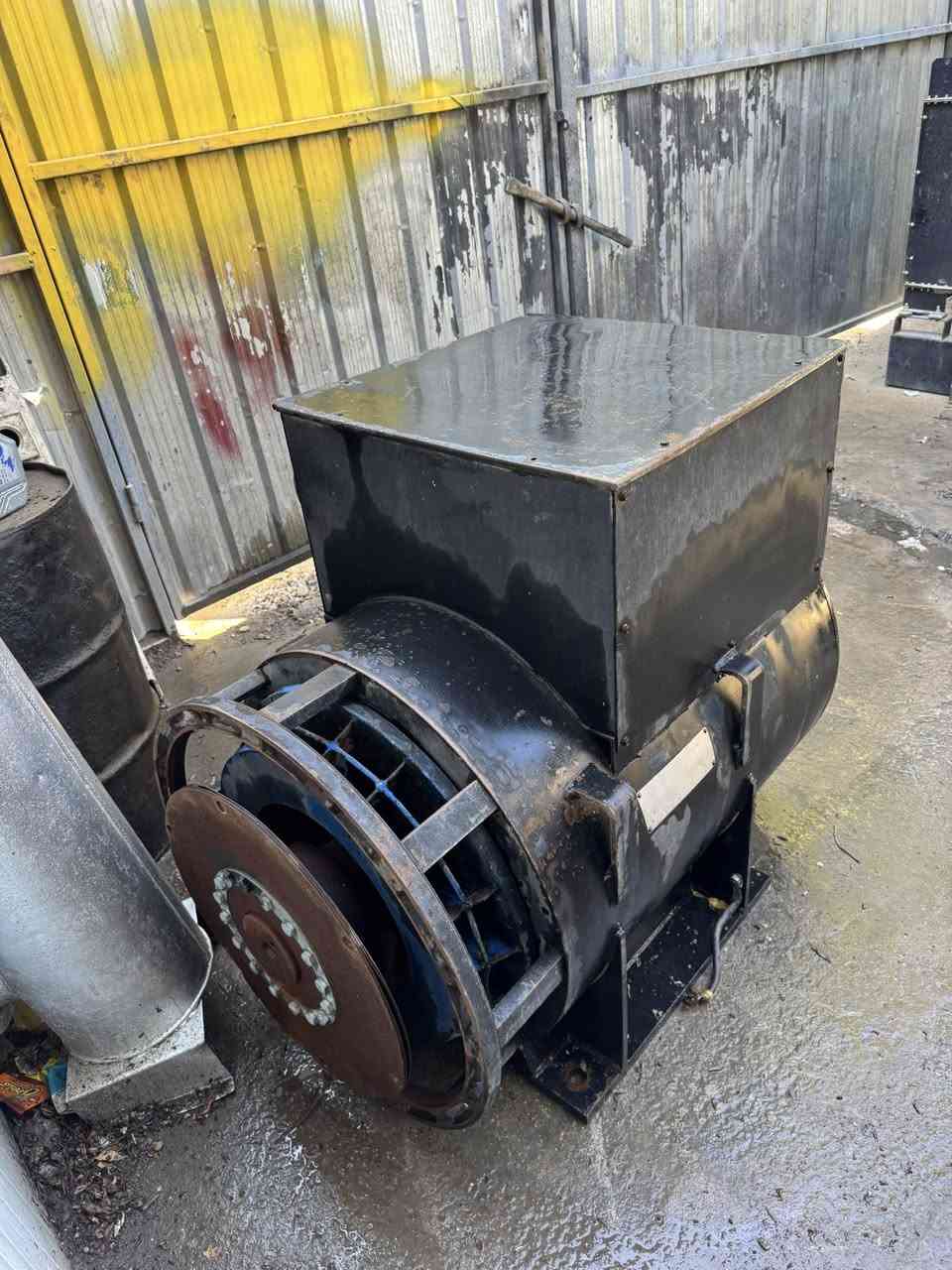 سلام عليكم
توليد للبيع 650KAV شغال بلادي المكان بغداد اي استفساراتصل وبيك خير وتدلل 
***********
