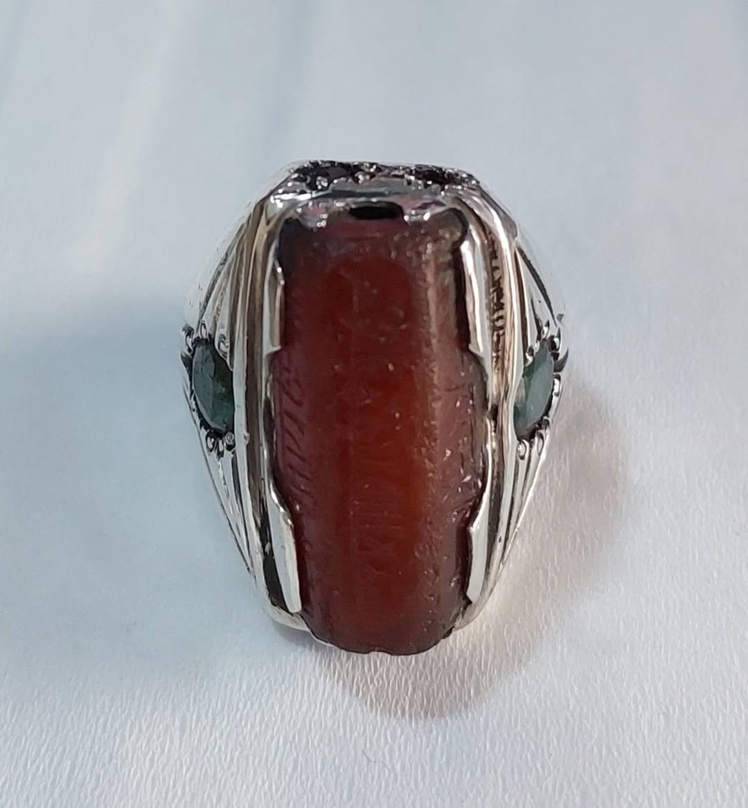 قطعه مختلفه من تحف الزمان القديم يماني مطعمه بالأحجار الطبيعية الممتازة قياس 26
السعر ٣٠٠ الف صياغه يدوية ثقيله بغداد يوجد خدمة توصيل


**إذا كنت صاحب هذا الإعلان وتريد حذفه لأي سبب، رجاءا أرسل رسالة إلى الدعم الفني**