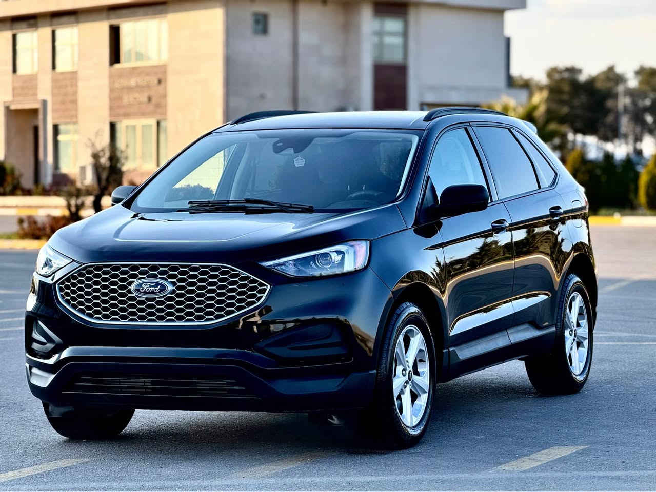 🚘 Ford Edge 2024 🚘
فۆرد ئیدج مۆدێل ٢٠٢٤

✅ مەکینە 2.0 تۆربۆ
✅ ٤ بستۆن
✅ فور ویل
✅ شاشەی Tesla
✅ لایت LED + Xenon
✅ ڕاداری پێش و تەنیشت
✅ کامێرا و حاسە

📍 سەیارەکە وەک سفر وایە
📍 تەنها 7000 مایل ڕۆیشتووە
📍 تەنها ١ پارچە بۆیاخ بە ناوگرتن
📍 ٣ مانگ کاتی لەگەڵە

💰 نرخ: 155 وەرەق
🔥 نرخی خوار بازاڕ

📍 شوێن: سلێمانی

📞 ***********
📞 ***********
«»«»«@«»«»«»«ـ«@«@«@«@«»«»«»«»«»»
                           🚘 Ford Edge 2024 🚘
فورد إيدج موديل 2024

✅ محرك 2.0 تيربو
✅ 4 سلندر
✅ دفع رباعي (فور ويل)
✅ شاشة Tesla
✅ ليتات LED + زينون
✅ رادار أمامي وجانبي
✅ كاميرا وحساسات

📍 السيارة شبه جديدة
📍 ماشية فقط 7000 مايل
📍 صبغ قطعة واحدة فقط
📍 باقي بيها 3 أشهر كفالة

💰 السعر: 155 ورقة
🔥 سعر أقل من السوق
 📍 الموقع: السليمانية

📞 ***********
📞 *********** السليمانية, العراق
